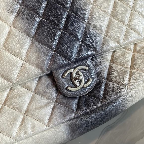Chanel Jumbo Ivory/Grey ombré stripe bag Limited Edition price firm - Picture 15 of 17